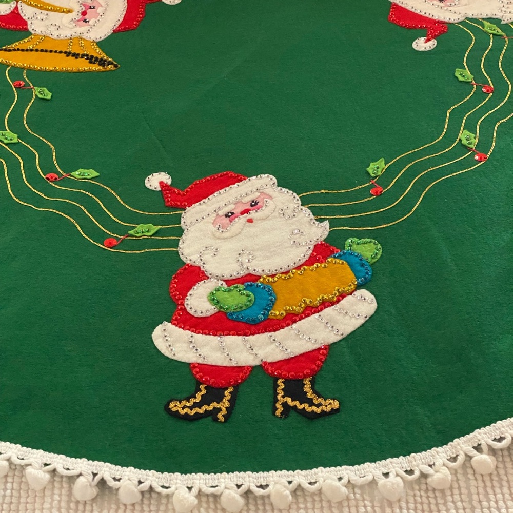 Vintage Bucilla Tree Skirt Christmas Tree Skirt Handmade - Picture 14 of 16